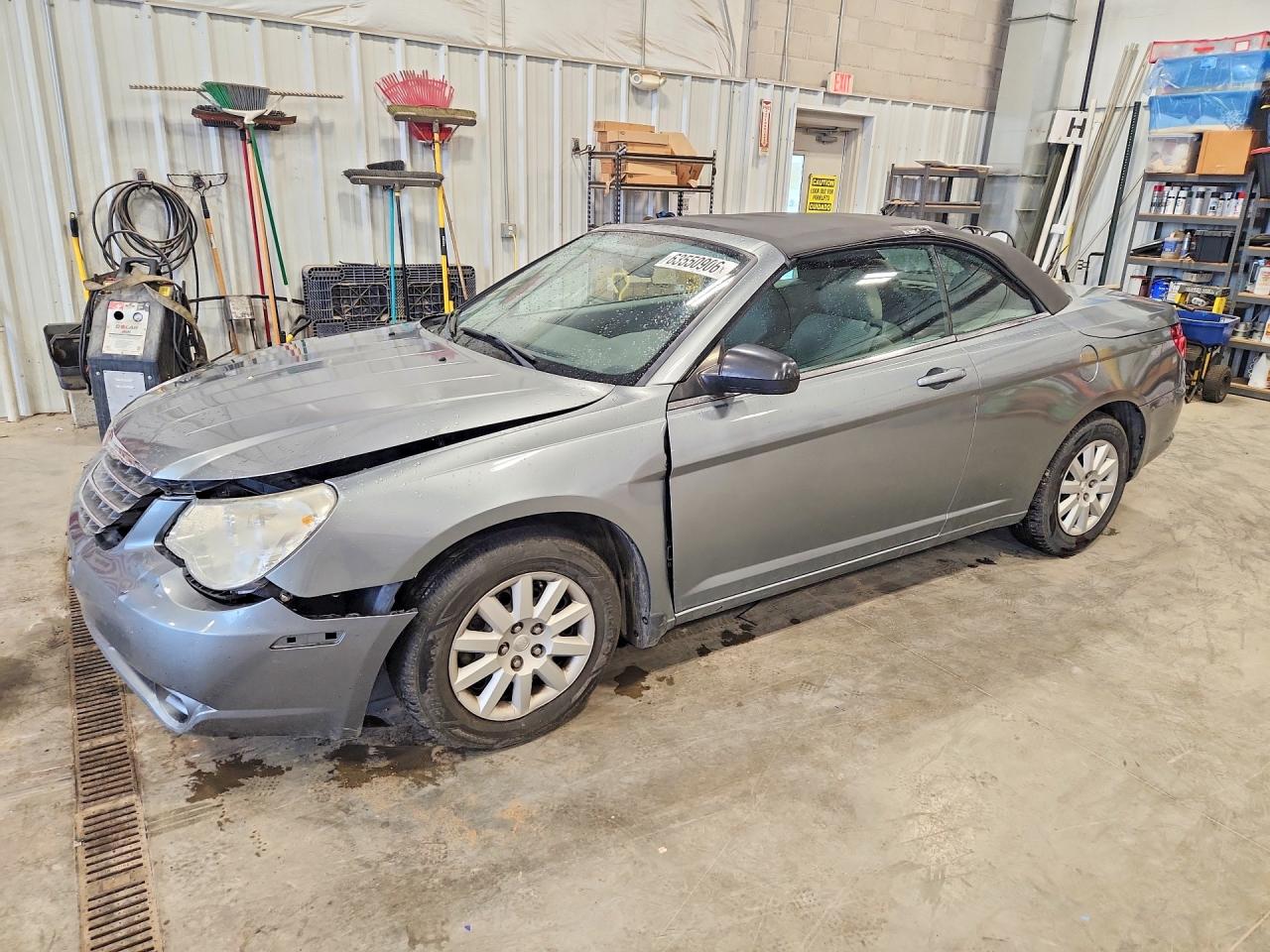 2008 Chrysler Sebring LX, VIN 1C3LC45K18N188696 — Перед