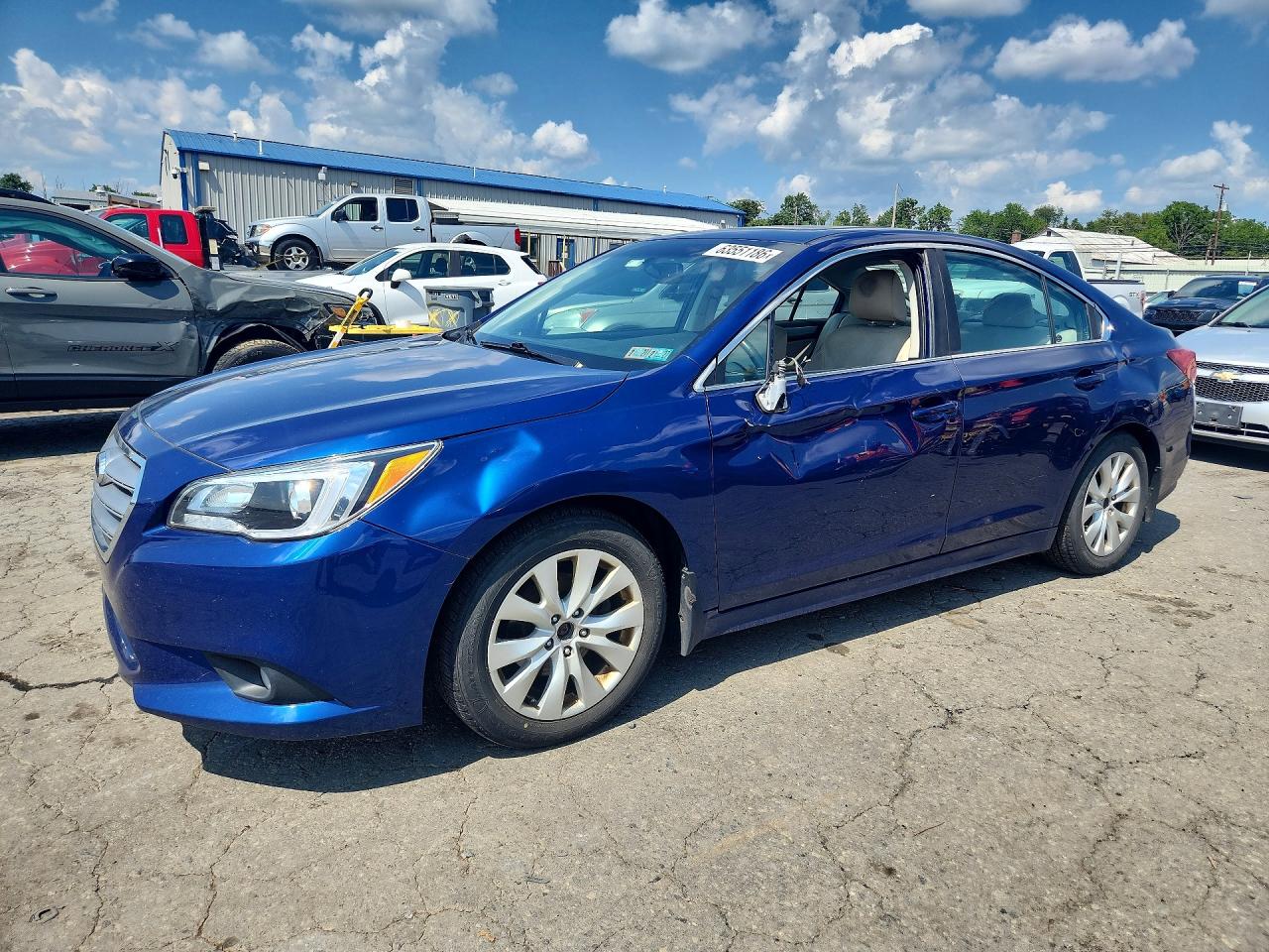 2017 Subaru Legacy Premium, VIN 4S3BNAD68H3065462 — Side