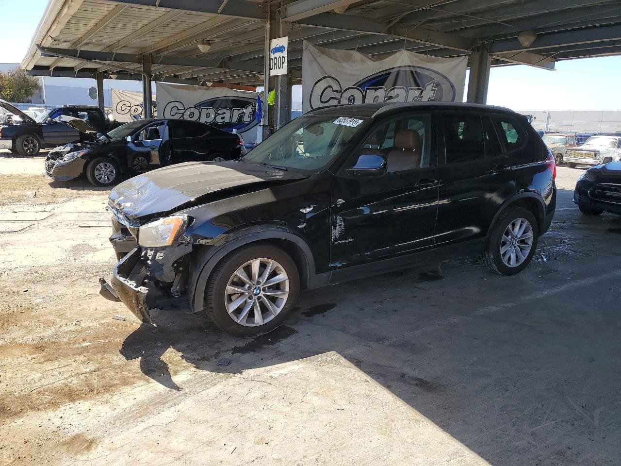 2014 BMW X3 xDrive28i, VIN 5UXWX9C50E0D34359 — Перед