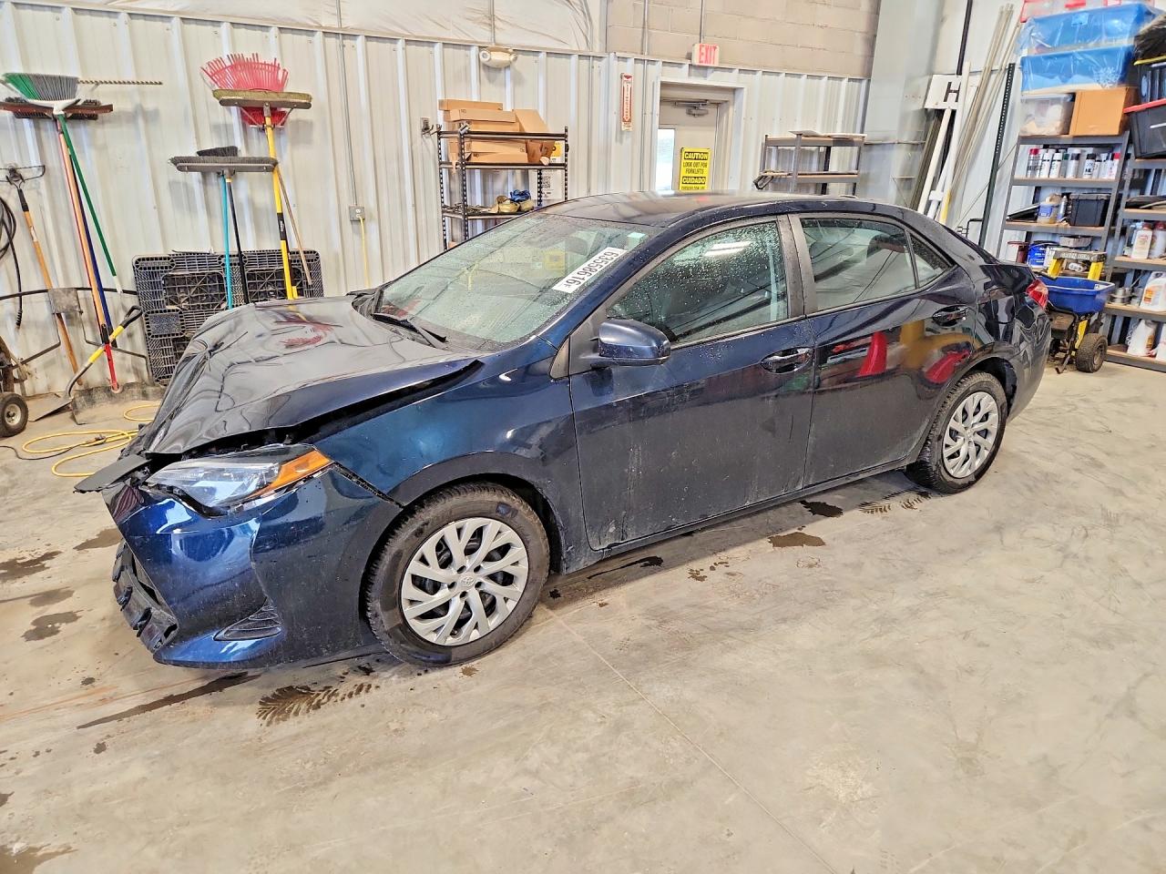 2019 Toyota Corolla LE, VIN 2T1BURHE9KC169346 — Front end