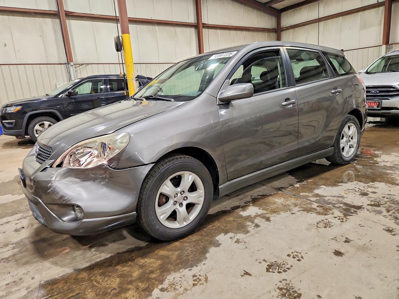 2007 Toyota Matrix XR, VIN 2T1KR32E27C652952 — Front end