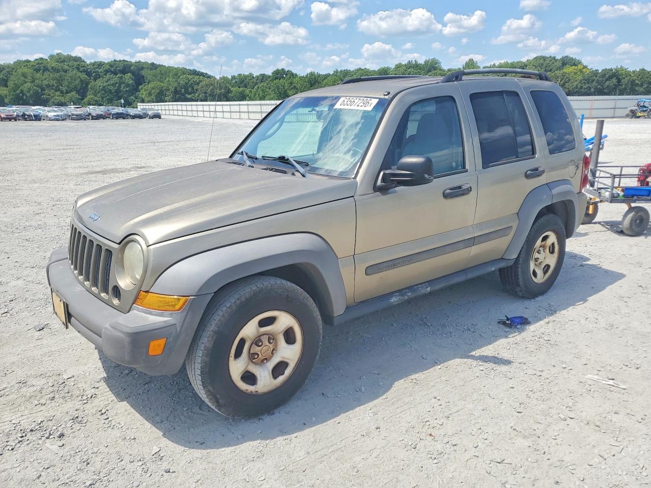 2006 Jeep Liberty Sport, VIN 1J4GK48K56W188343 — Minor dents and scratches