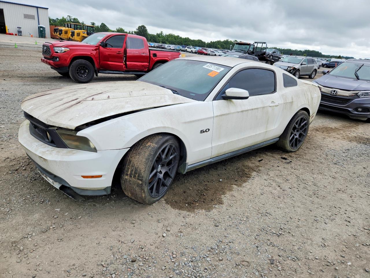 2011 Ford Mustang GT Premium, VIN 1ZVBP8CF5B5132791 — Мелкие вмятины и царапины