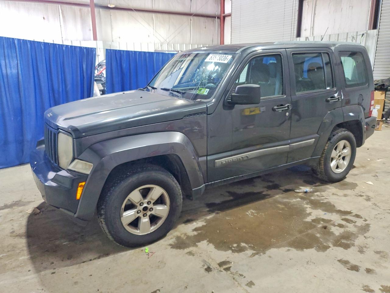 2011 Jeep Liberty Sport, VIN 1J4PN2GKXBW565384 — Minor dents and scratches