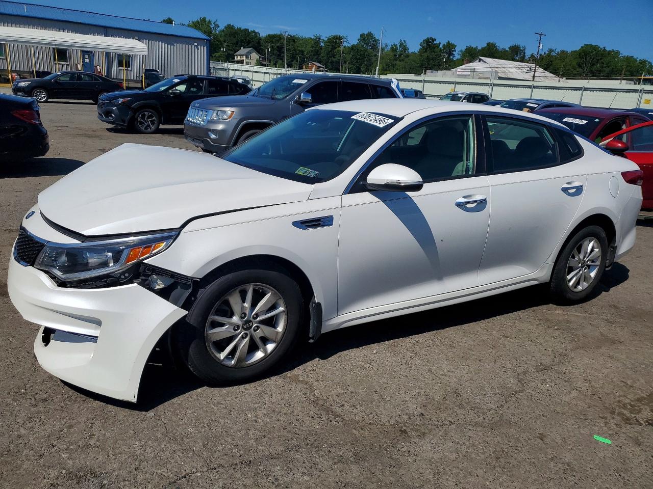 2016 Kia Optima LX, VIN KNAGT4L34G5099144 — Front end