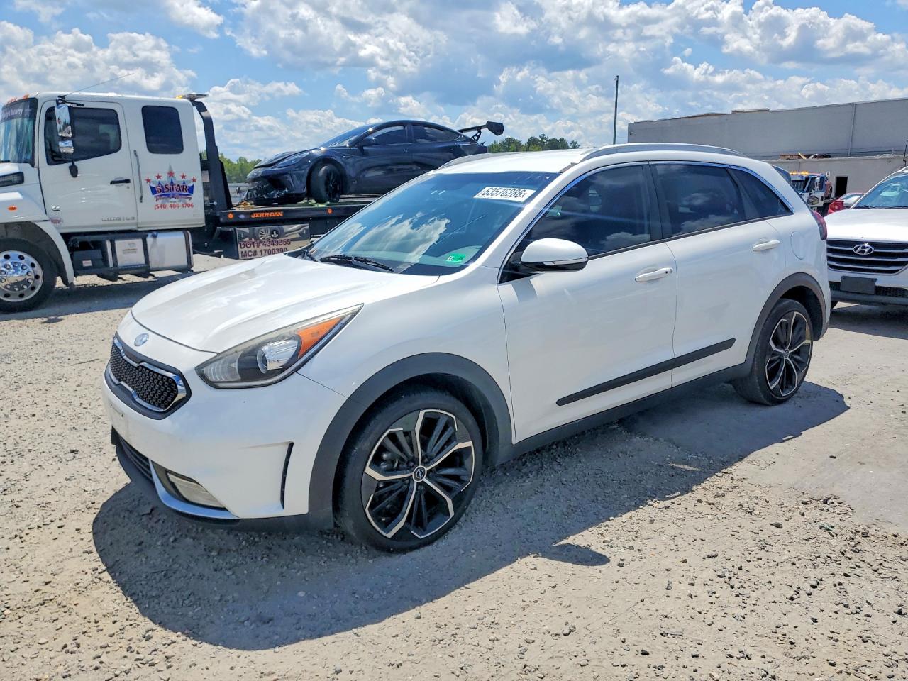 2017 Kia Niro EX, VIN KNDCC3LC2H5036895 — Normal wear