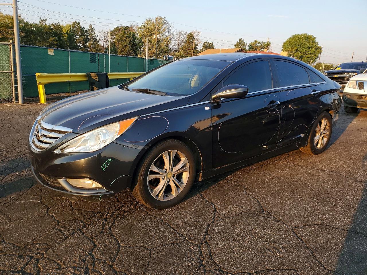 2013 Hyundai Sonata Limited, VIN 5NPEC4AC3DH599742 — Rear end