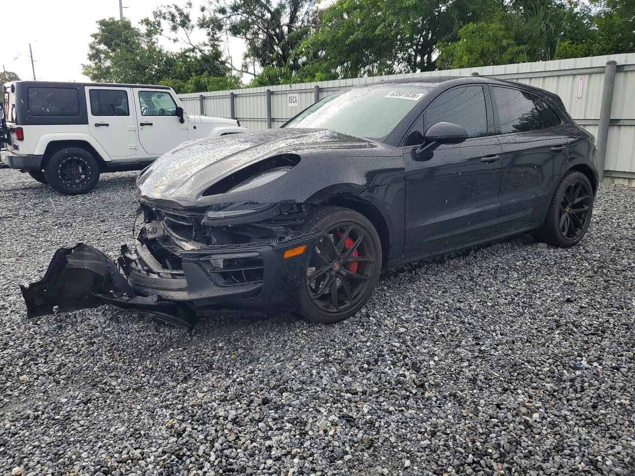 2024 Porsche Macan GTS, VIN WP1AF2A59RLB56508 — Перед
