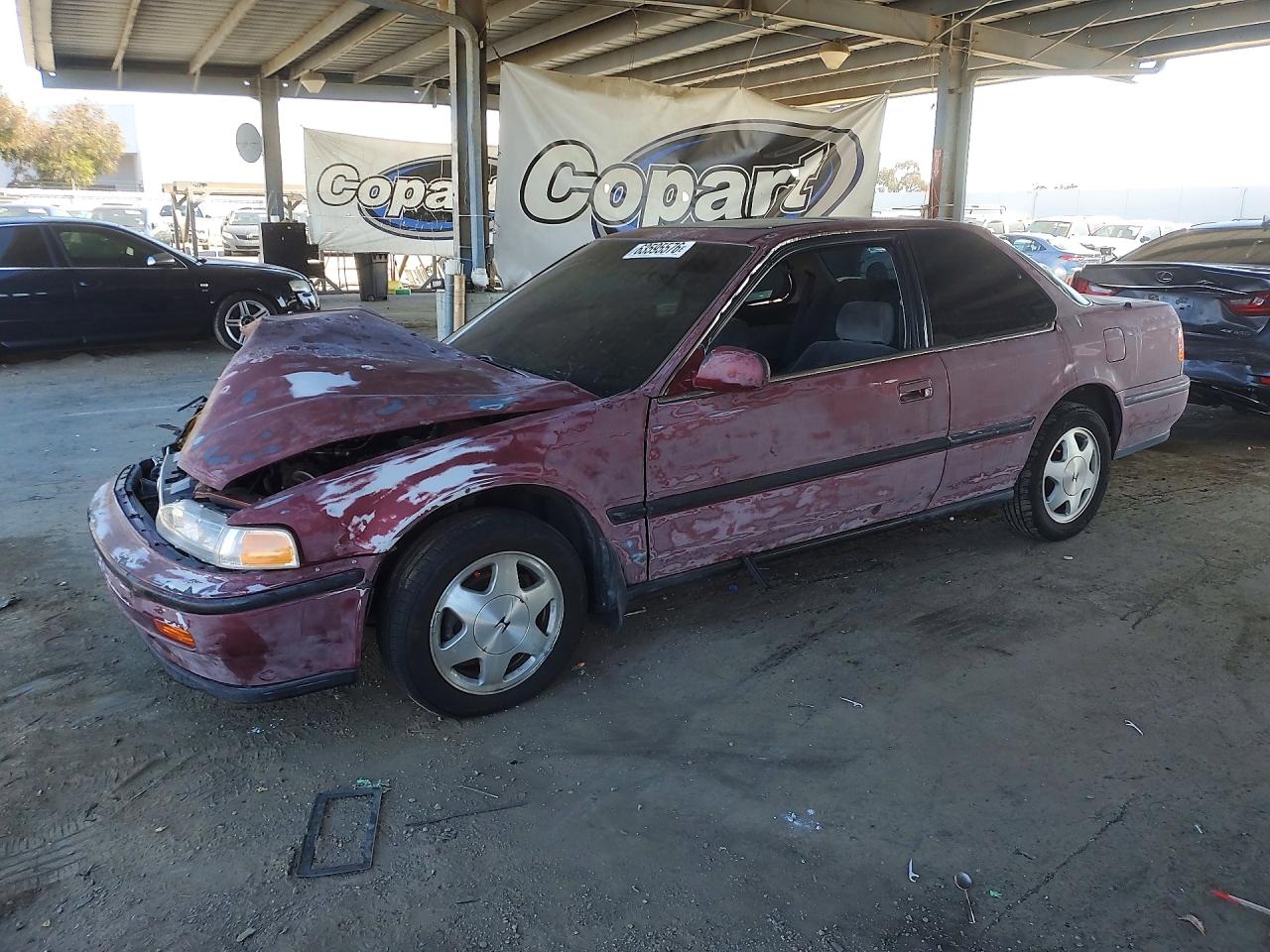 1992 Honda Accord, VIN 1HGCB7275NA029569 — Перед