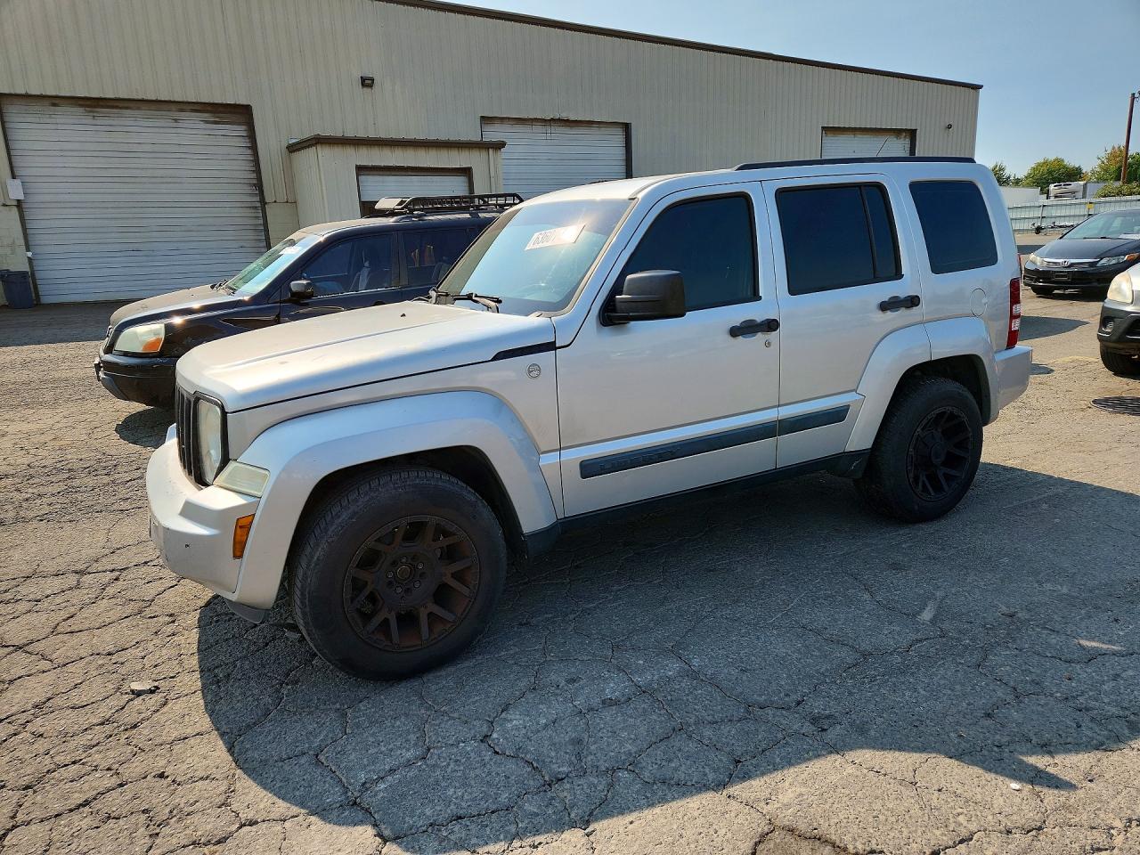 2010 Jeep Liberty Sport, VIN 1J4PN2GK5AW103913 — Rear end