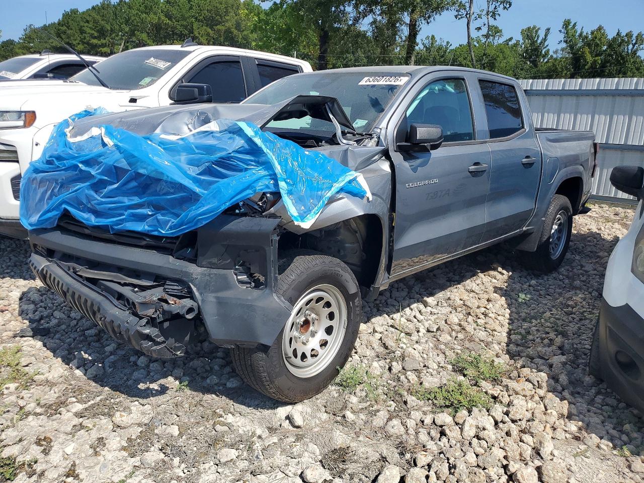 2024 Chevrolet Colorado 2WD Work Truck, VIN 1GCGSBEC7R1299565 — Front end