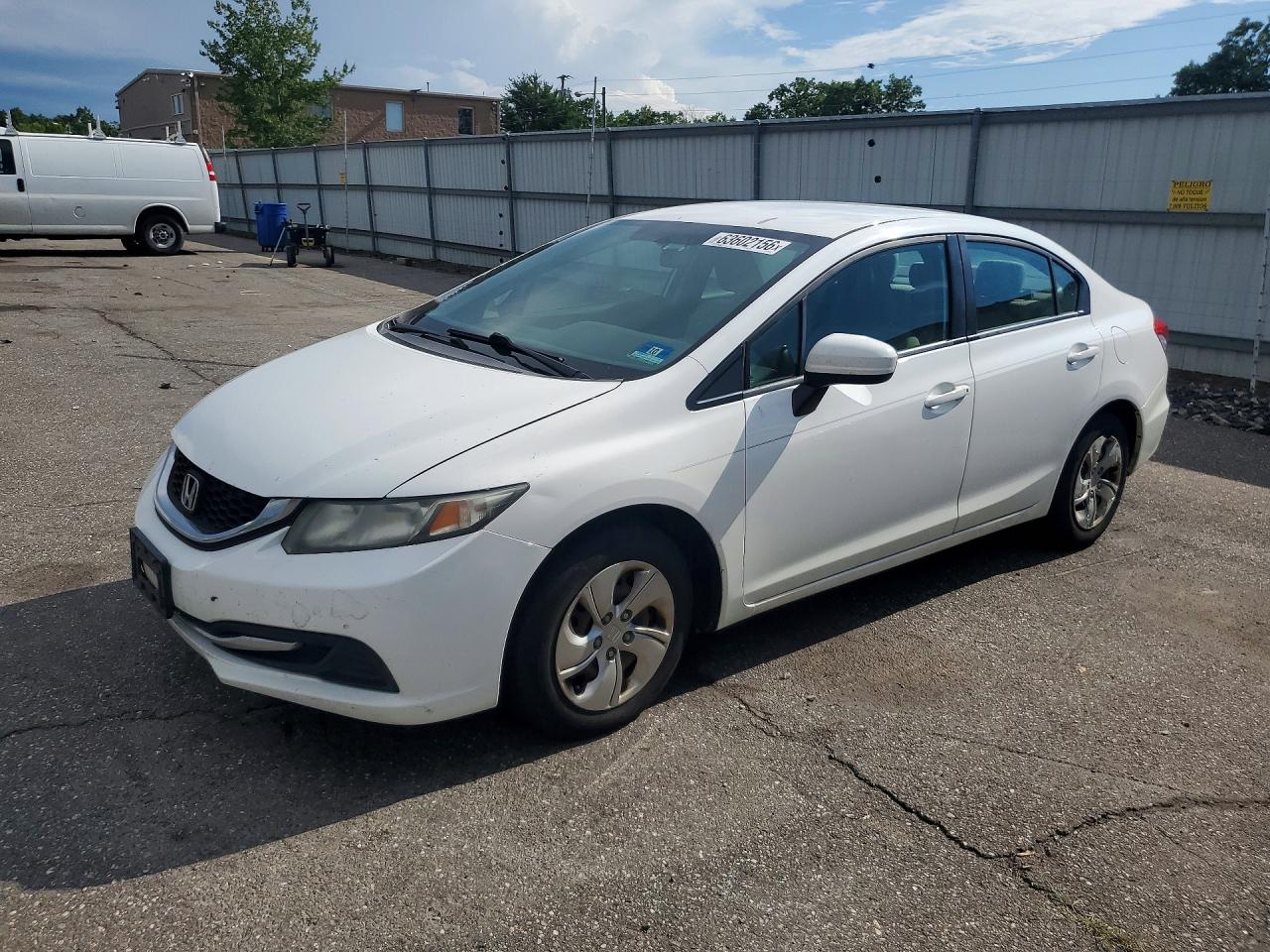 2014 Honda Civic LX, VIN 19XFB2F50EE244880 — Бок