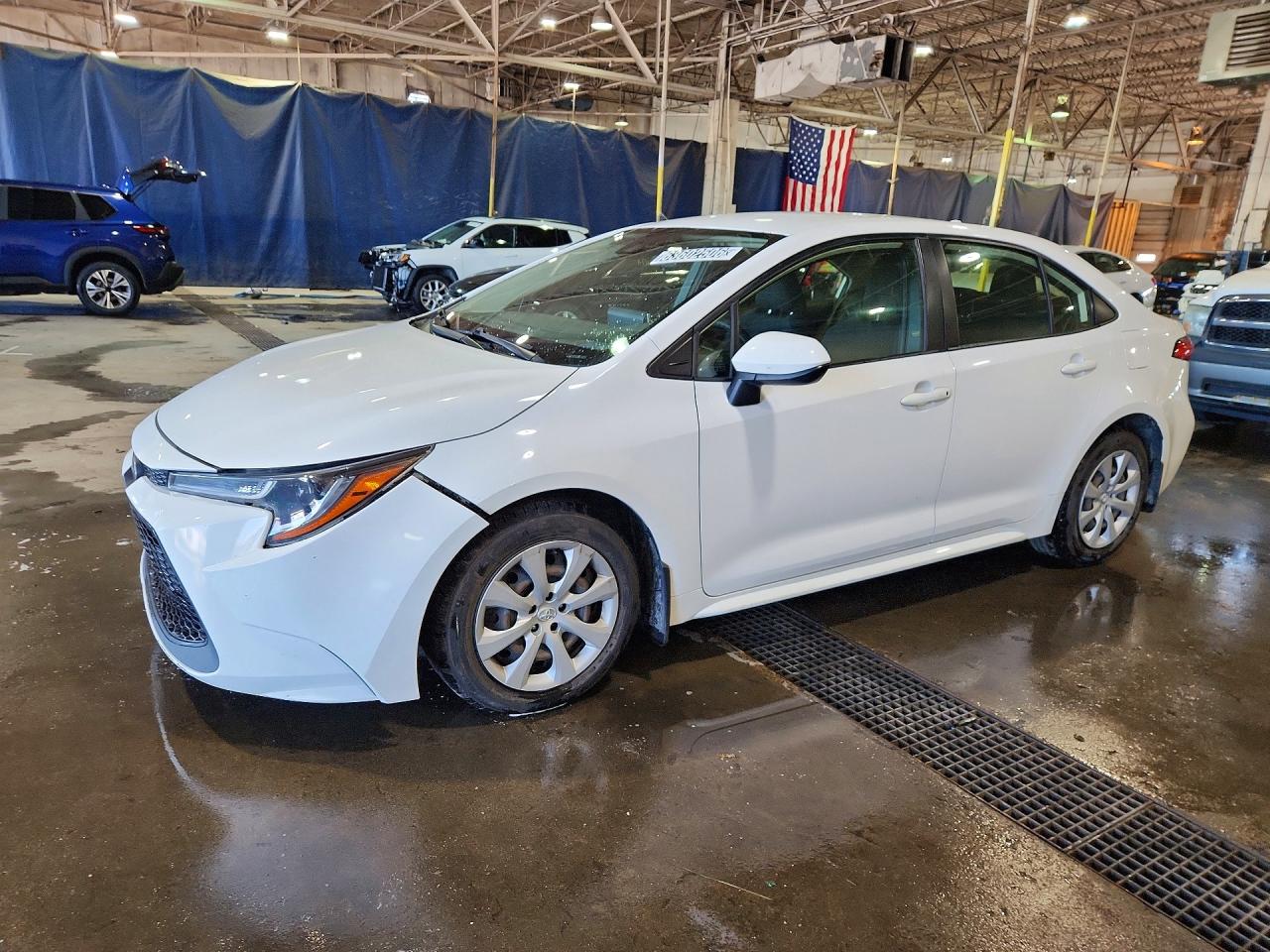 2021 Toyota Corolla LE, VIN JTDEPMAE8MJ185613 — Front end