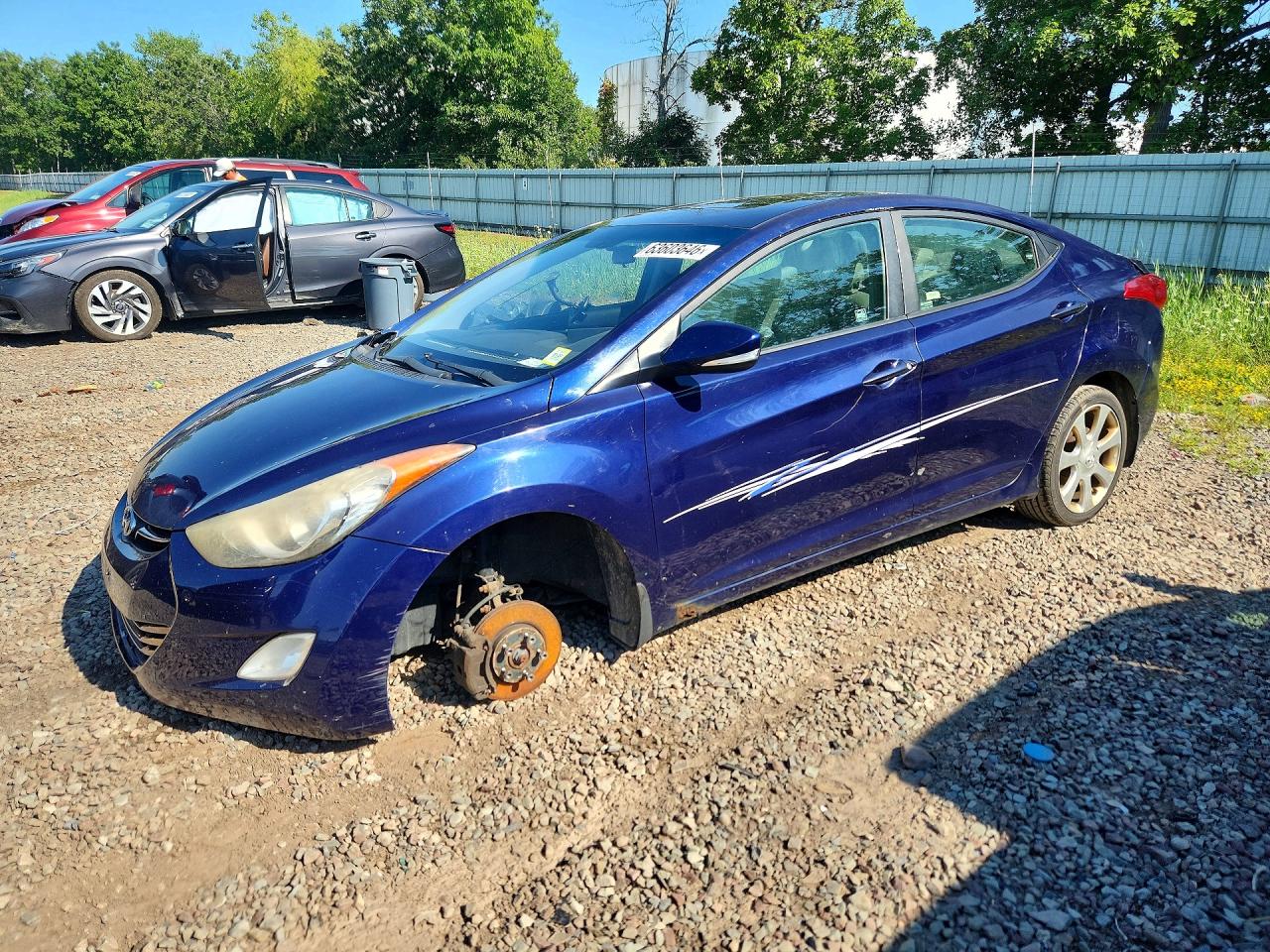 2013 Hyundai Elantra GLS, VIN 5NPDH4AE9DH249370 — Front end