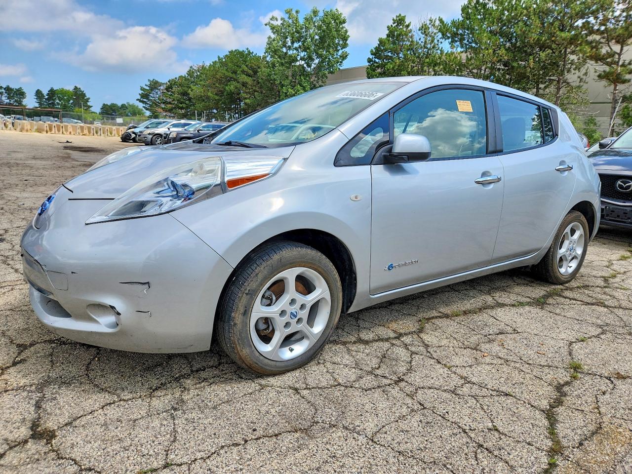 2012 Nissan LEAF SL, VIN JN1AZ0CP6CT020729 — Мелкие вмятины и царапины