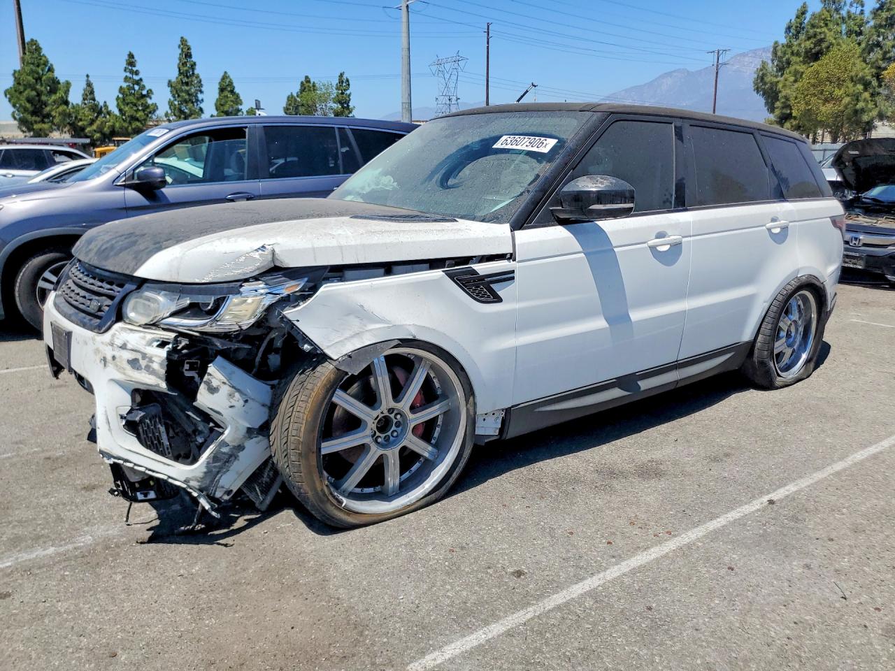 2014 Land Rover Range Rover Sport Supercharged, VIN SALWR2EFXEA323927 — Front end