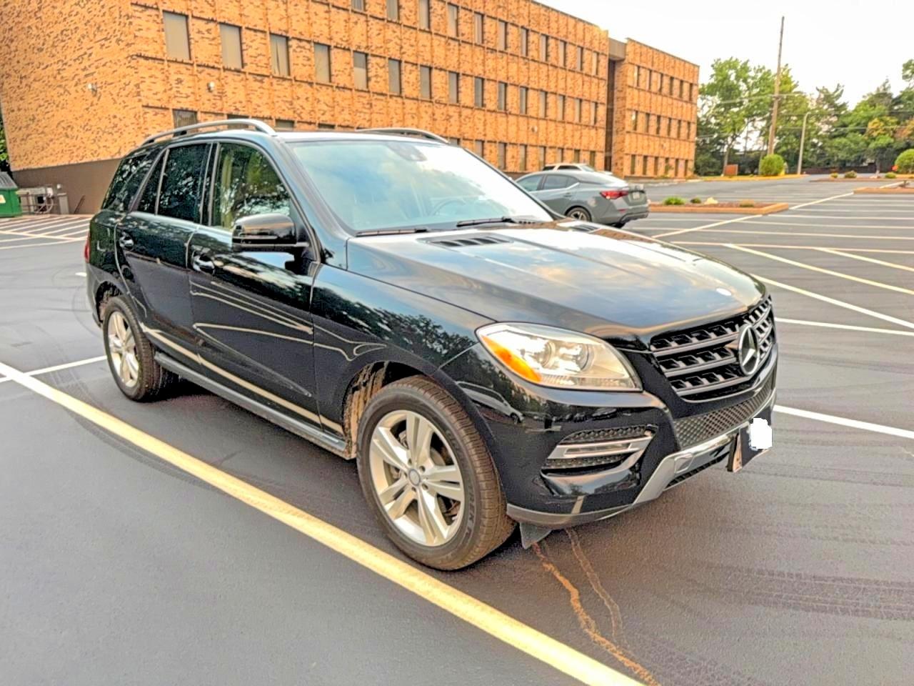 2014 Mercedes-Benz M 350, VIN 4JGDA5HB5EA355566 — Normal wear