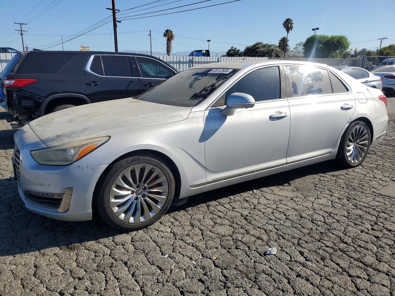 2017 Genesis G90 Ultimate, VIN KMHG54JH7HU032083 — Rear end