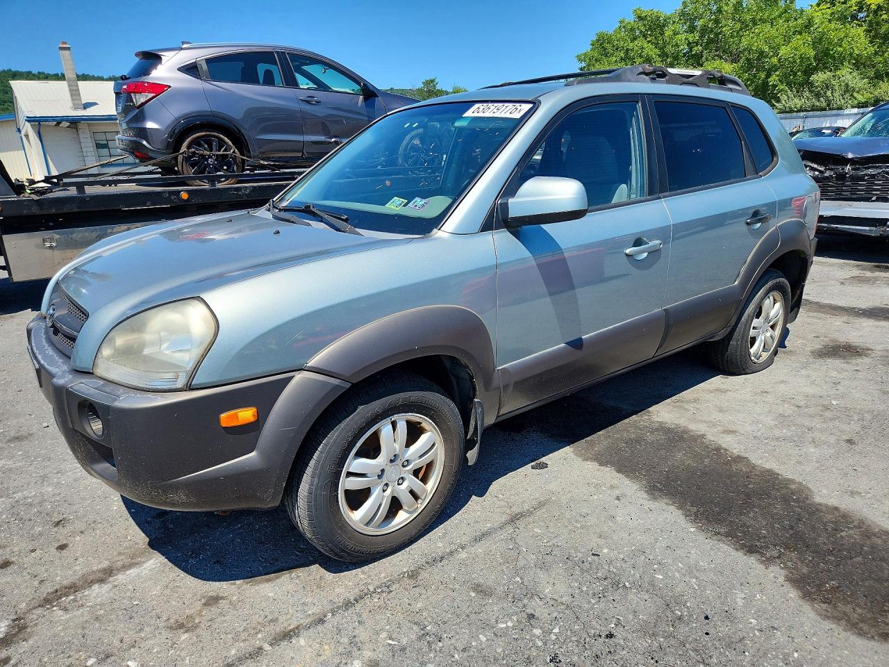 2006 Hyundai Tucson GLS, VIN KM8JN72D66U438680 — Minor dents and scratches