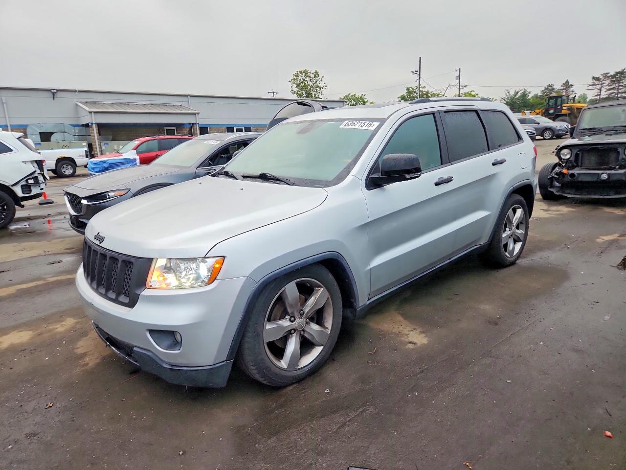 2012 Jeep Grand Cherokee Overland, VIN 1C4RJFCGXCC292257 — Mechanical
