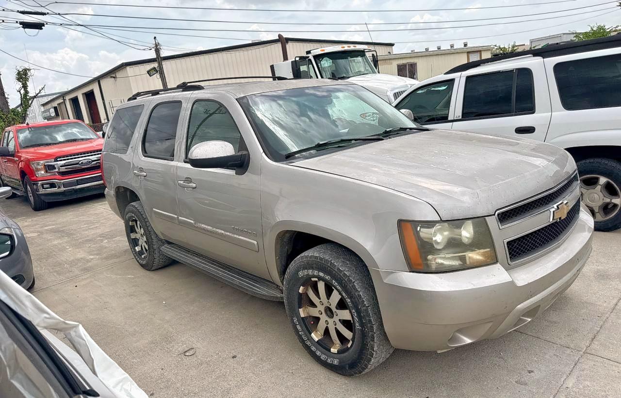 2007 Chevrolet Tahoe LS, VIN 1GNFC13J07R169167 — Minor dents and scratches