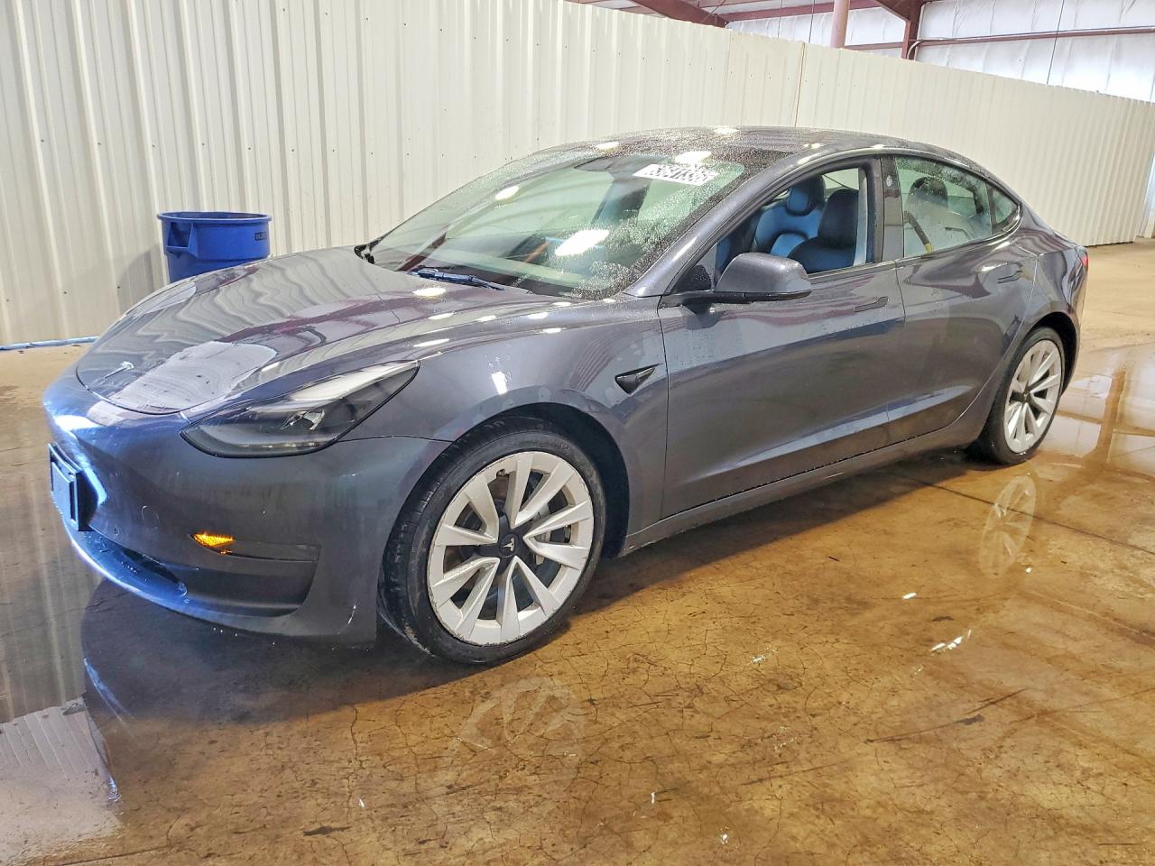 2022 Tesla Model 3, VIN 5YJ3E1EA7NF186392 — Rear end