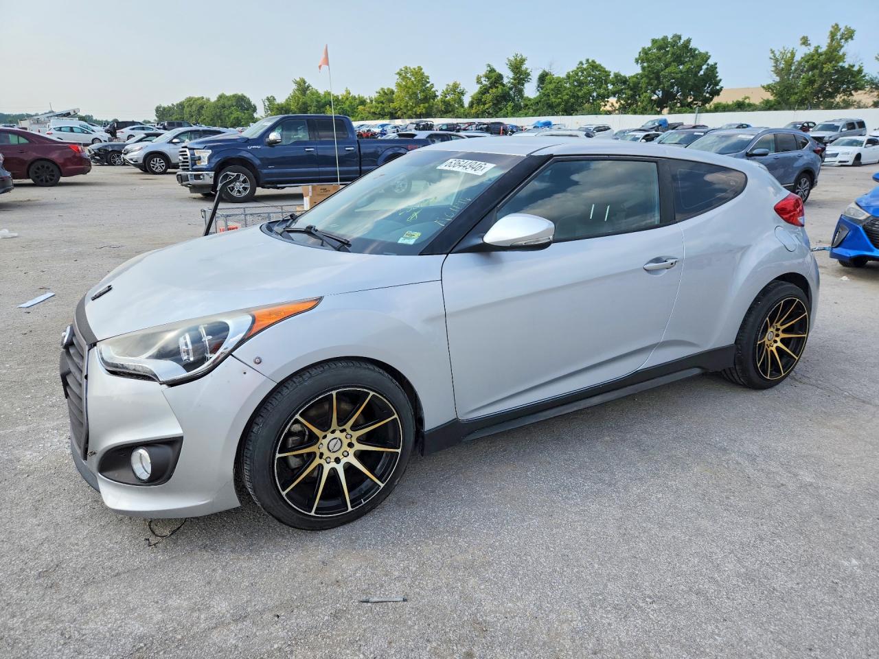 2016 Hyundai Veloster Turbo, VIN KMHTC6AE7GU275512 — Normal wear