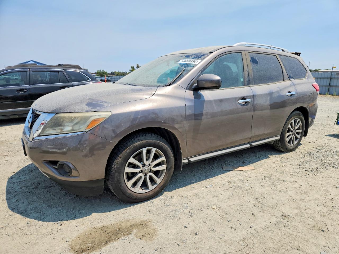 2014 Nissan Pathfinder S, VIN 5N1AR2MN1EC701577 — Vandalism