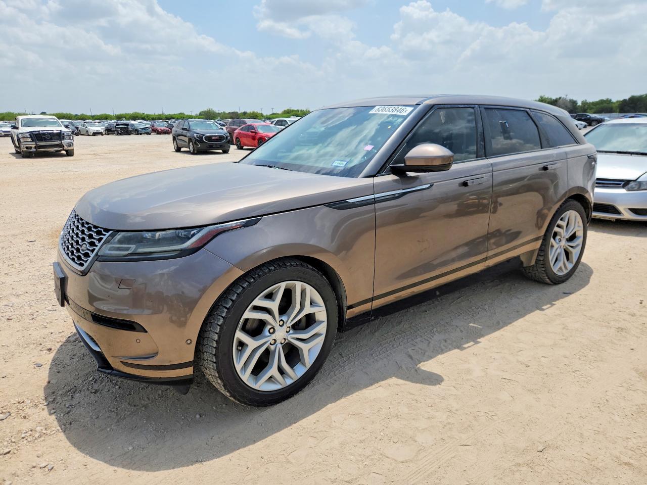 2018 Land Rover Range Rover Velar R-Dynamic SE, VIN SALYC2RV8JA702723 — Minor dents and scratches