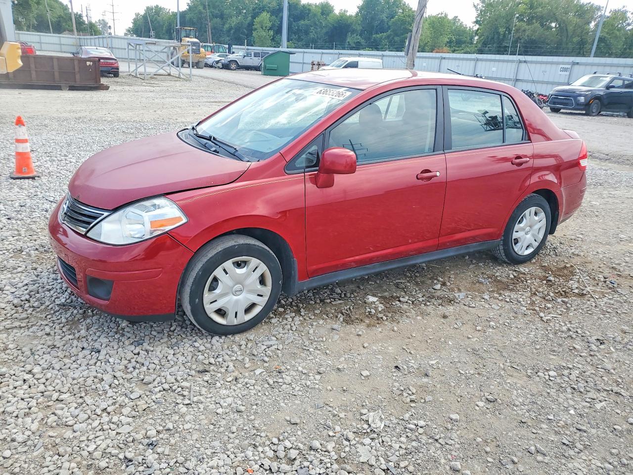 2011 Nissan Versa S, VIN 3N1BC1APXBL406216 — Front end