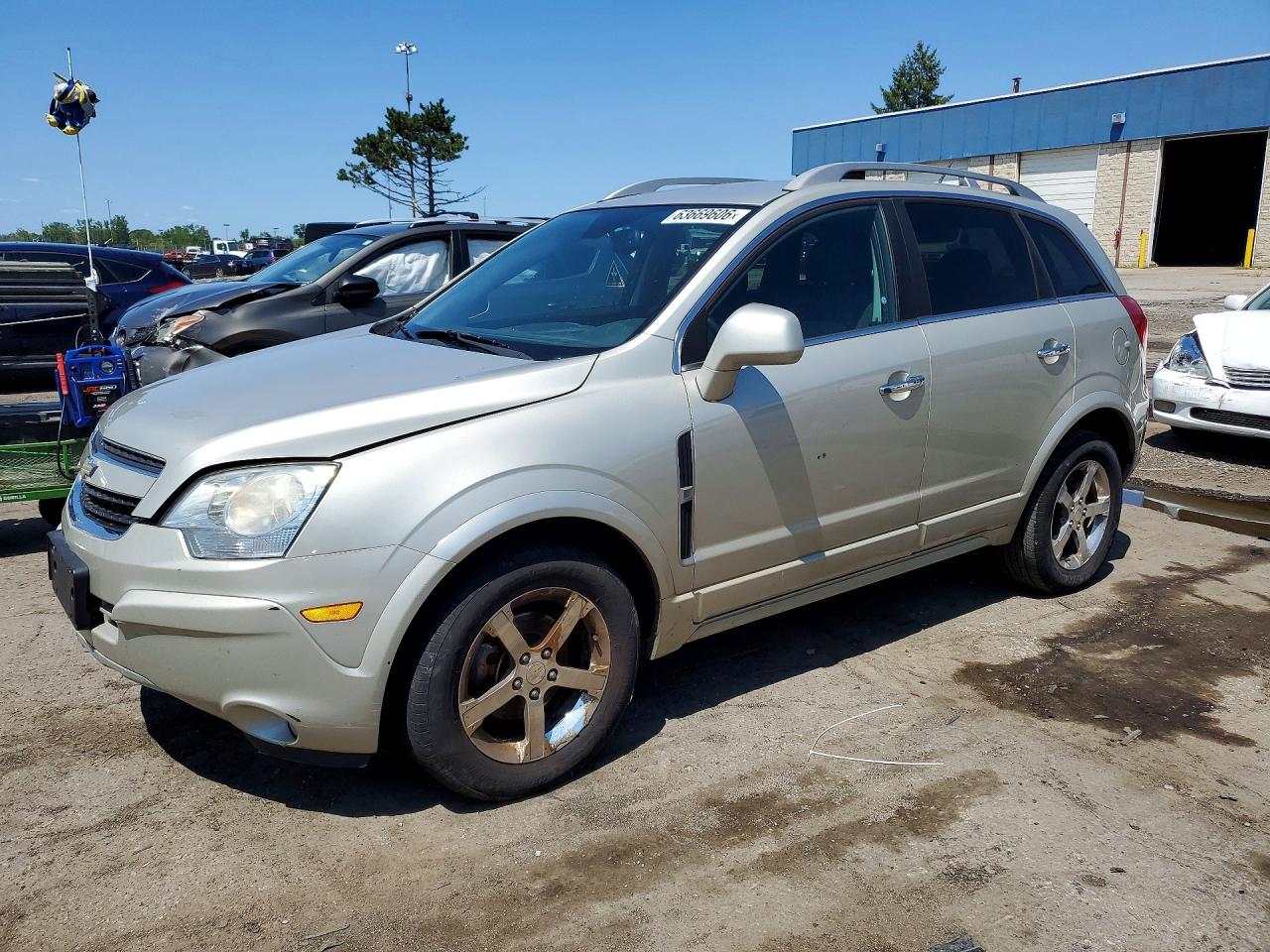 2014 Chevrolet Captiva Sport LT, VIN 3GNAL3EK6ES513543 — Front end