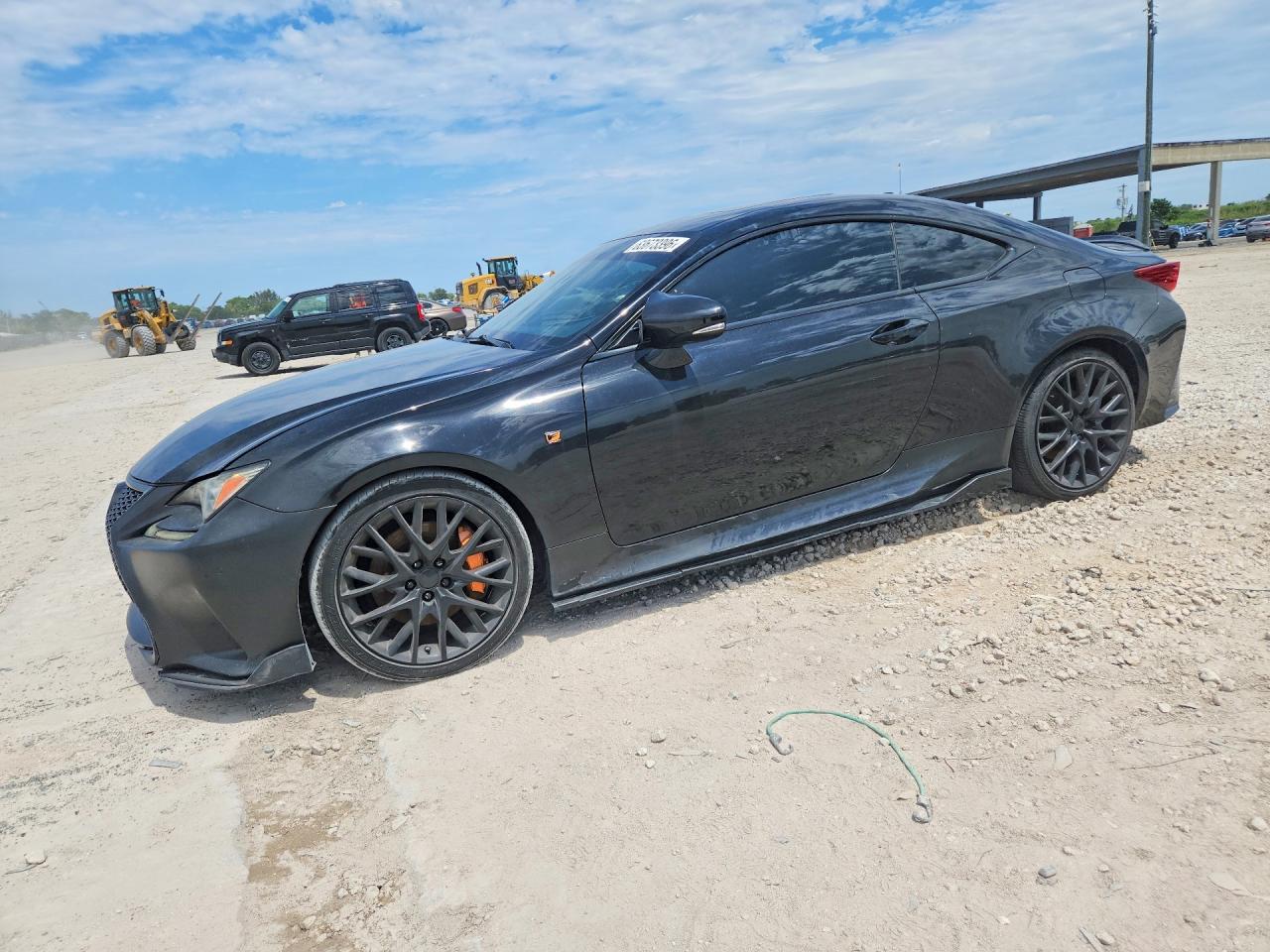 2015 Lexus RC 350 F Sport, VIN JTHHE5BC3F5009519 — Мелкие вмятины и царапины
