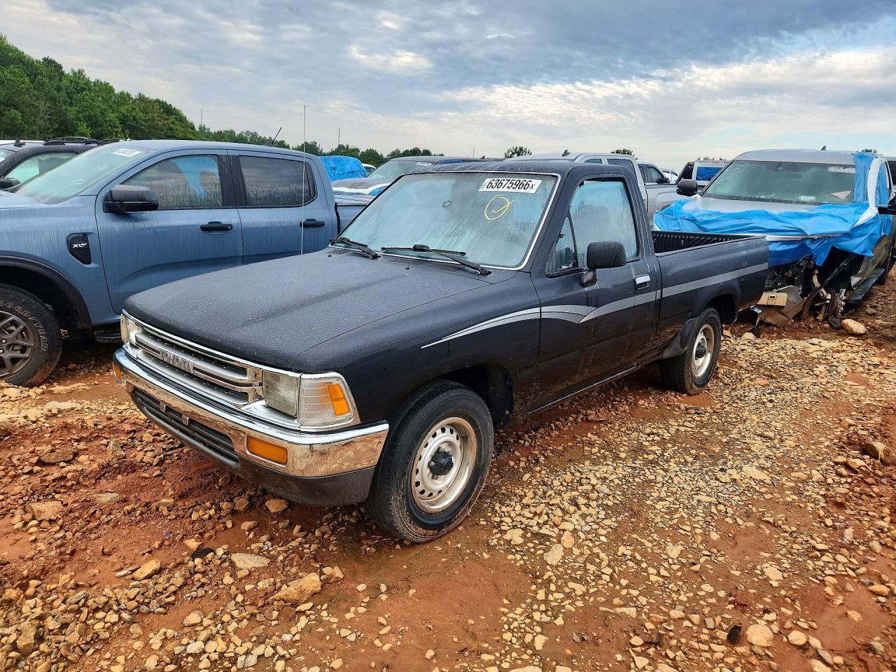 1991 Toyota Pickup DX, VIN JT4RN81P2M5122869 — Rear end