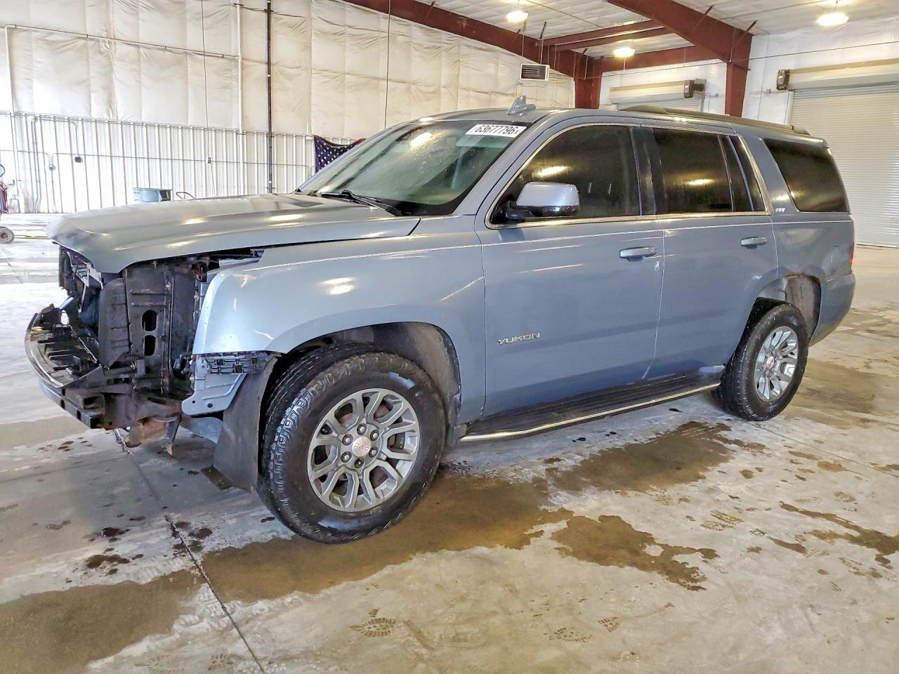 2016 GMC Yukon SLT, VIN 1GKS2BKC2GR293707 — Перед