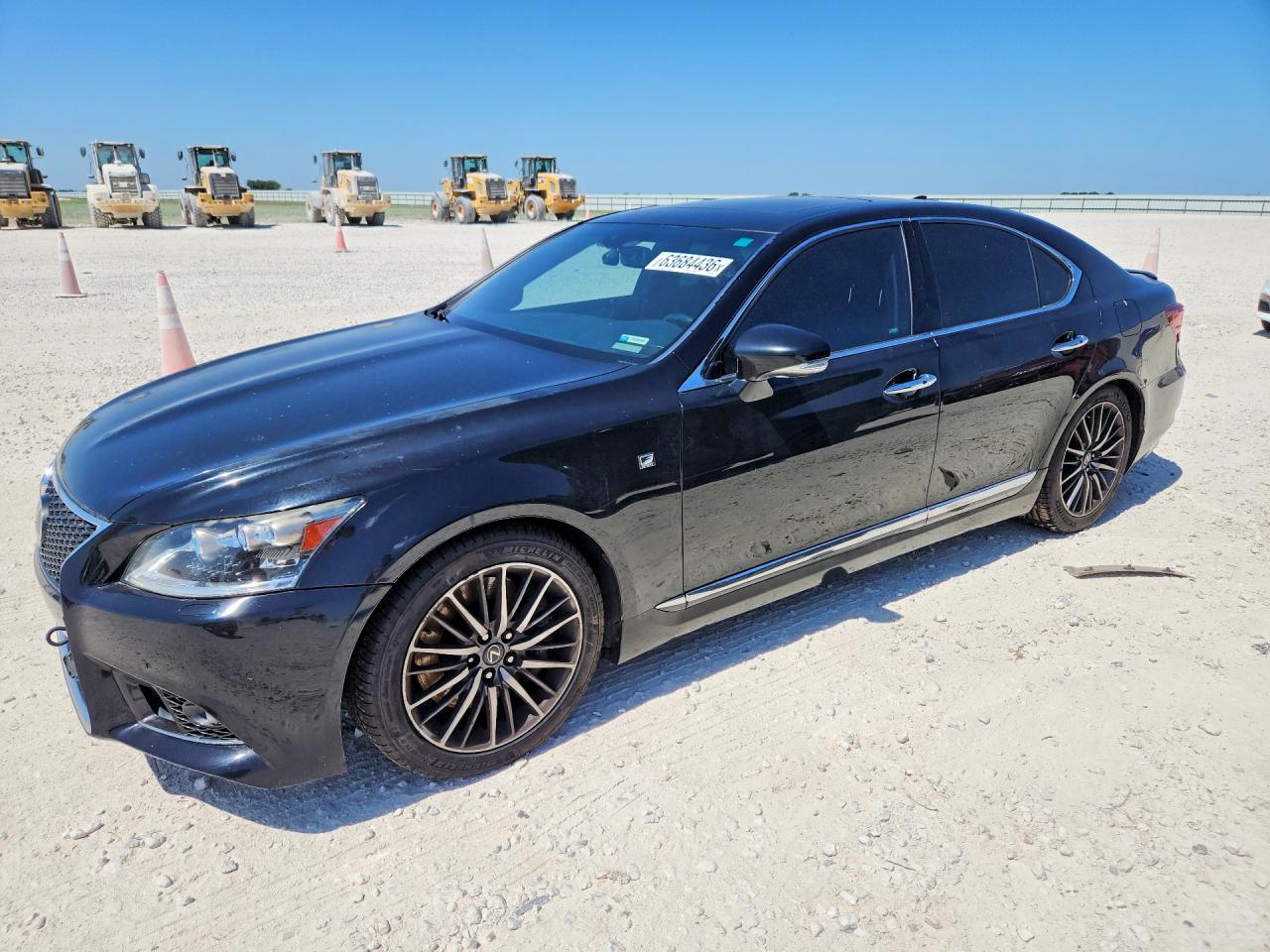 2014 Lexus LS 460, VIN JTHBL5EF4E5128115 — Normal wear