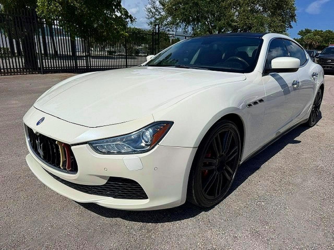 2014 Maserati Ghibli S Q4, VIN ZAM57RTA9E1086058 — Minor dents and scratches