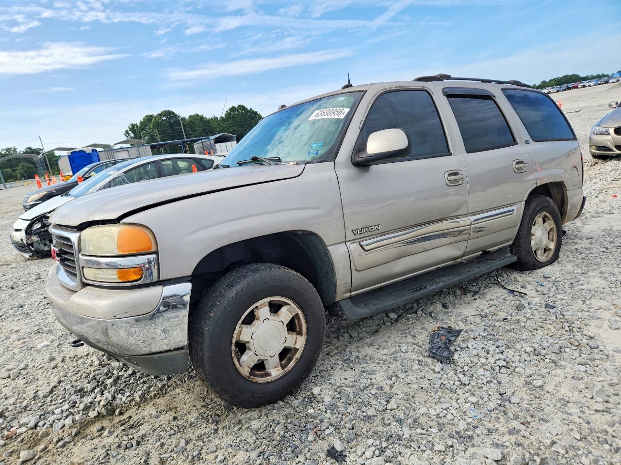 2004 GMC Yukon SLT, VIN 1GKEK13Z94J176310 — Зад