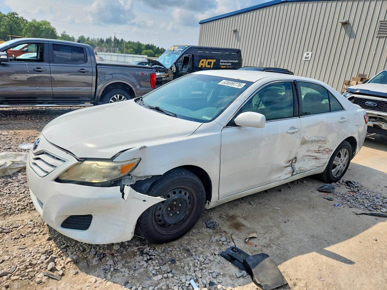 2010 Toyota Camry LE, VIN 4T4BF3EK6AR055678 — Side