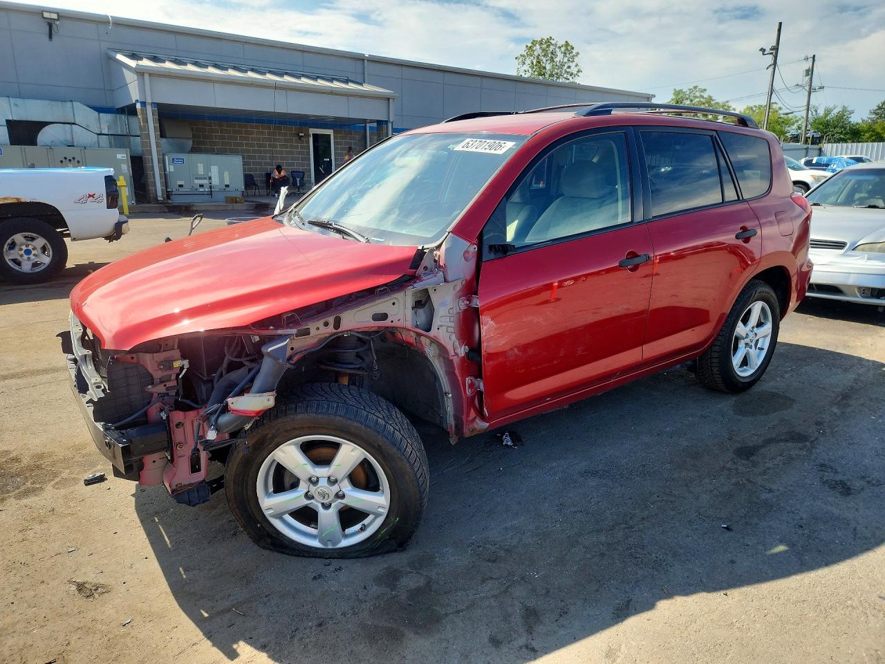 2007 Toyota RAV4, VIN JTMZD33VX76035401 — Front end