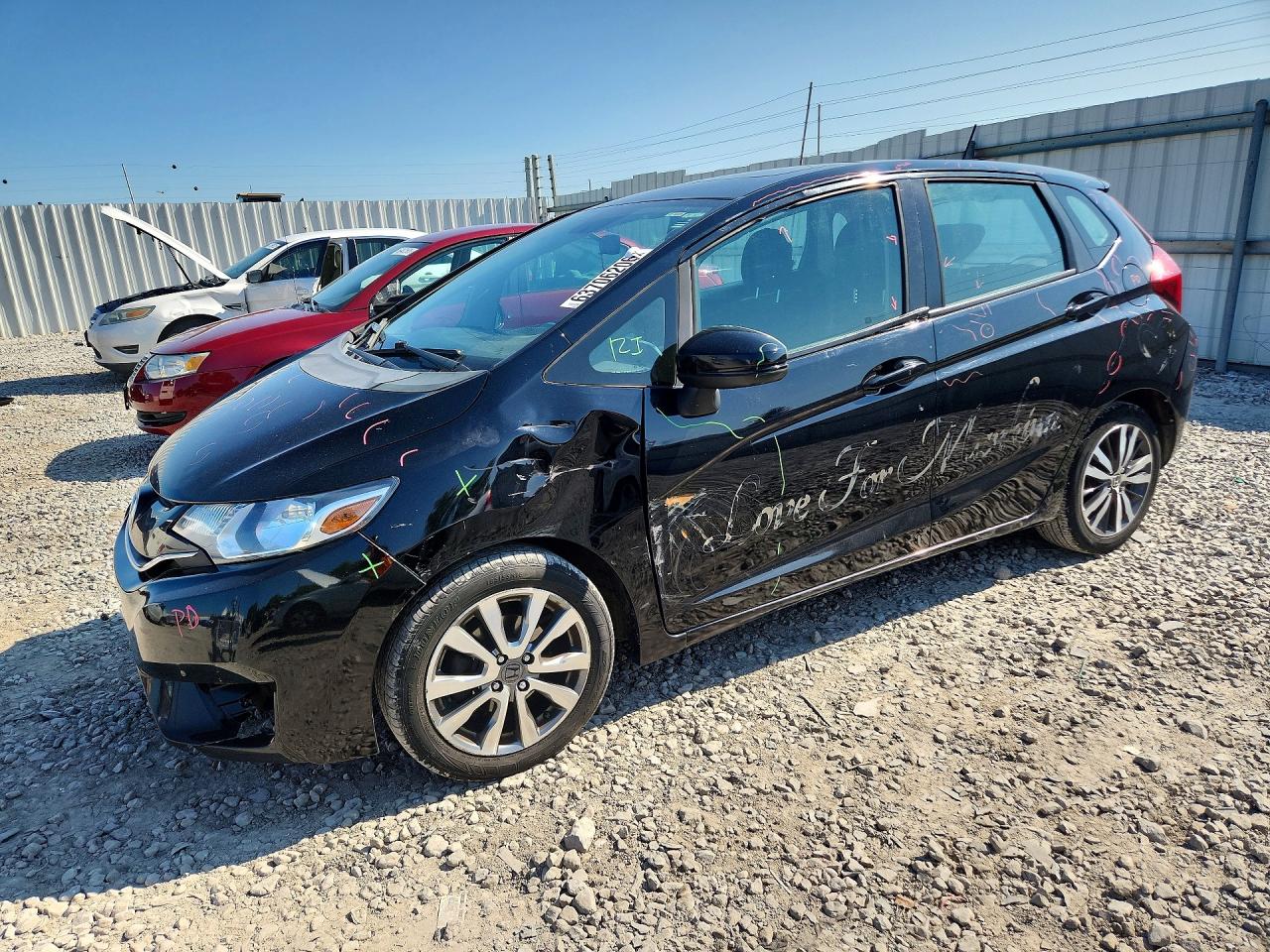 2017 Honda Fit EX, VIN 3HGGK5H78HM714315 — Перед