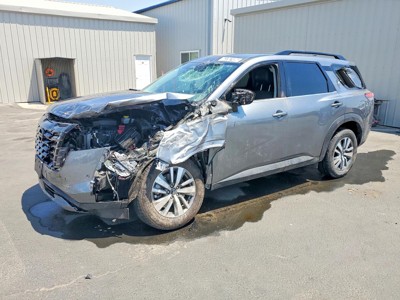 2026 Nissan Pathfinder SL, VIN 5N1DR3CE2TC265226 — Front end