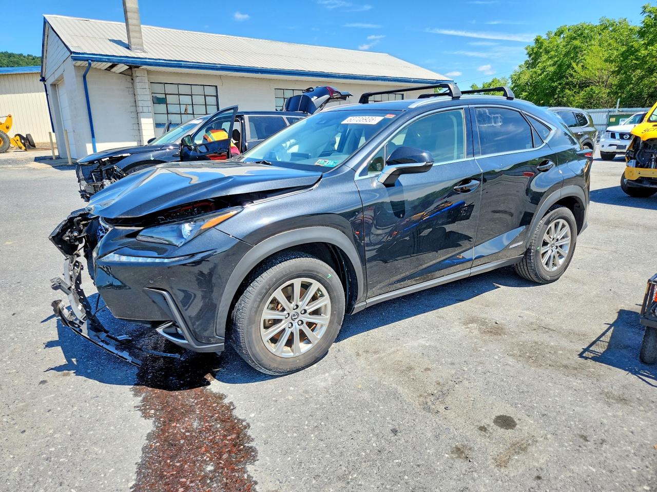 2021 Lexus NX 300h, VIN JTJDJRDZ1M2154963 — Перед