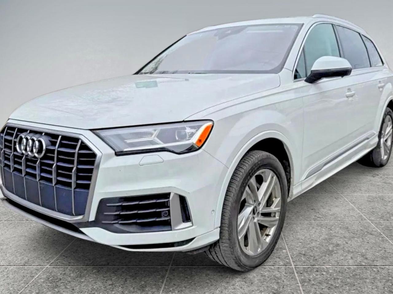 2021 Audi Q7 Premium Plus, VIN WA1LXAF71MD017482 — Обычный износ