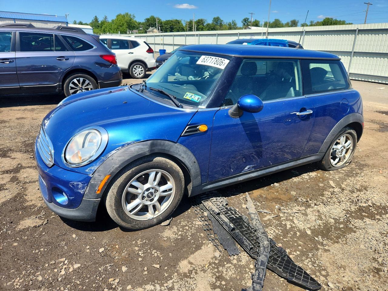2013 MINI Hardtop, VIN WMWSU3C55DT689279 — Front end