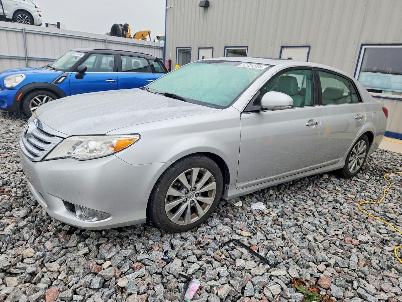 2011 Toyota Avalon, VIN 4T1BK3DB1BU406120 — Roof