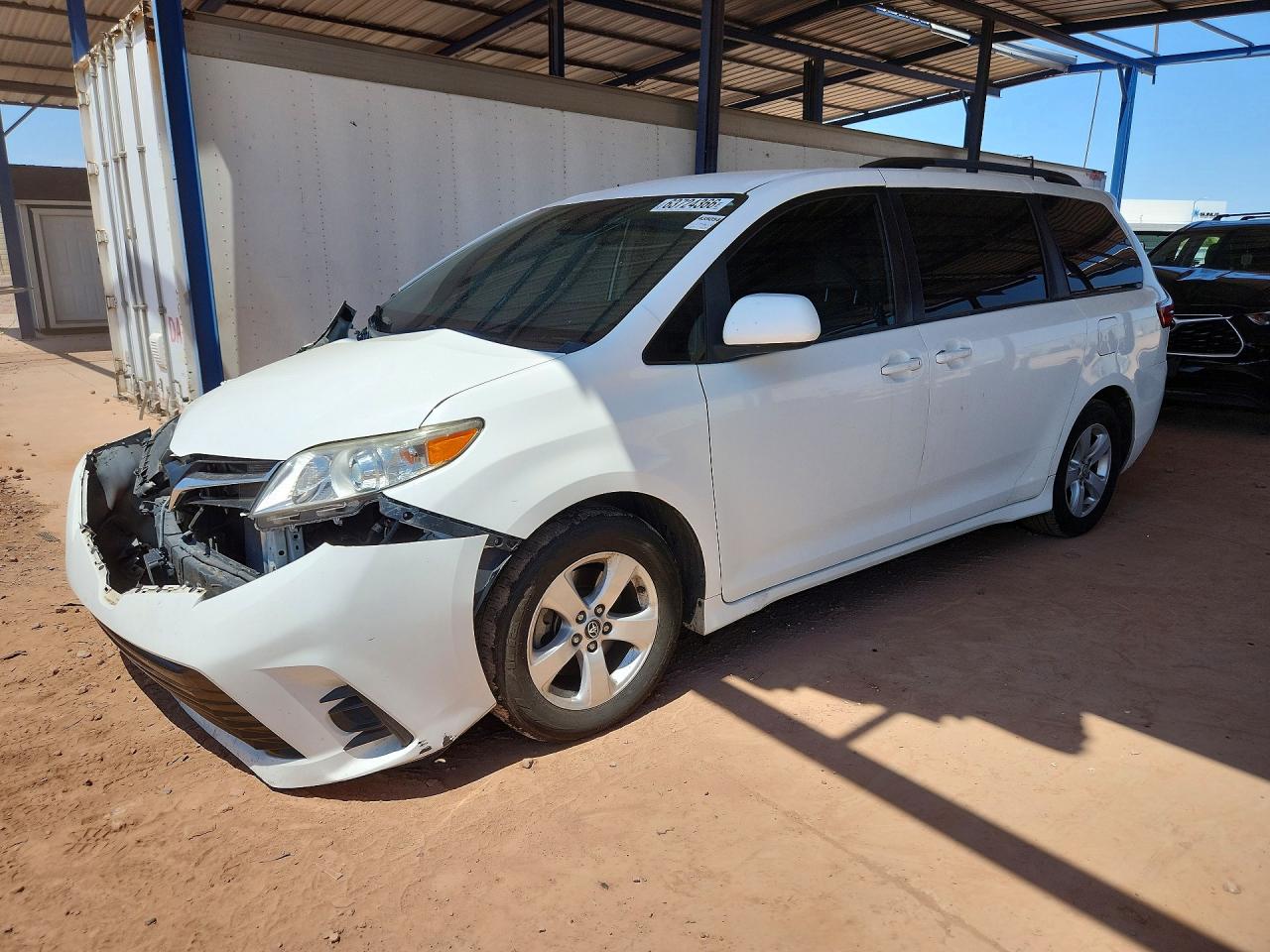 2019 Toyota Sienna LE Auto Access Seat, VIN 5TDKZ3DC3KS981655 — Перед