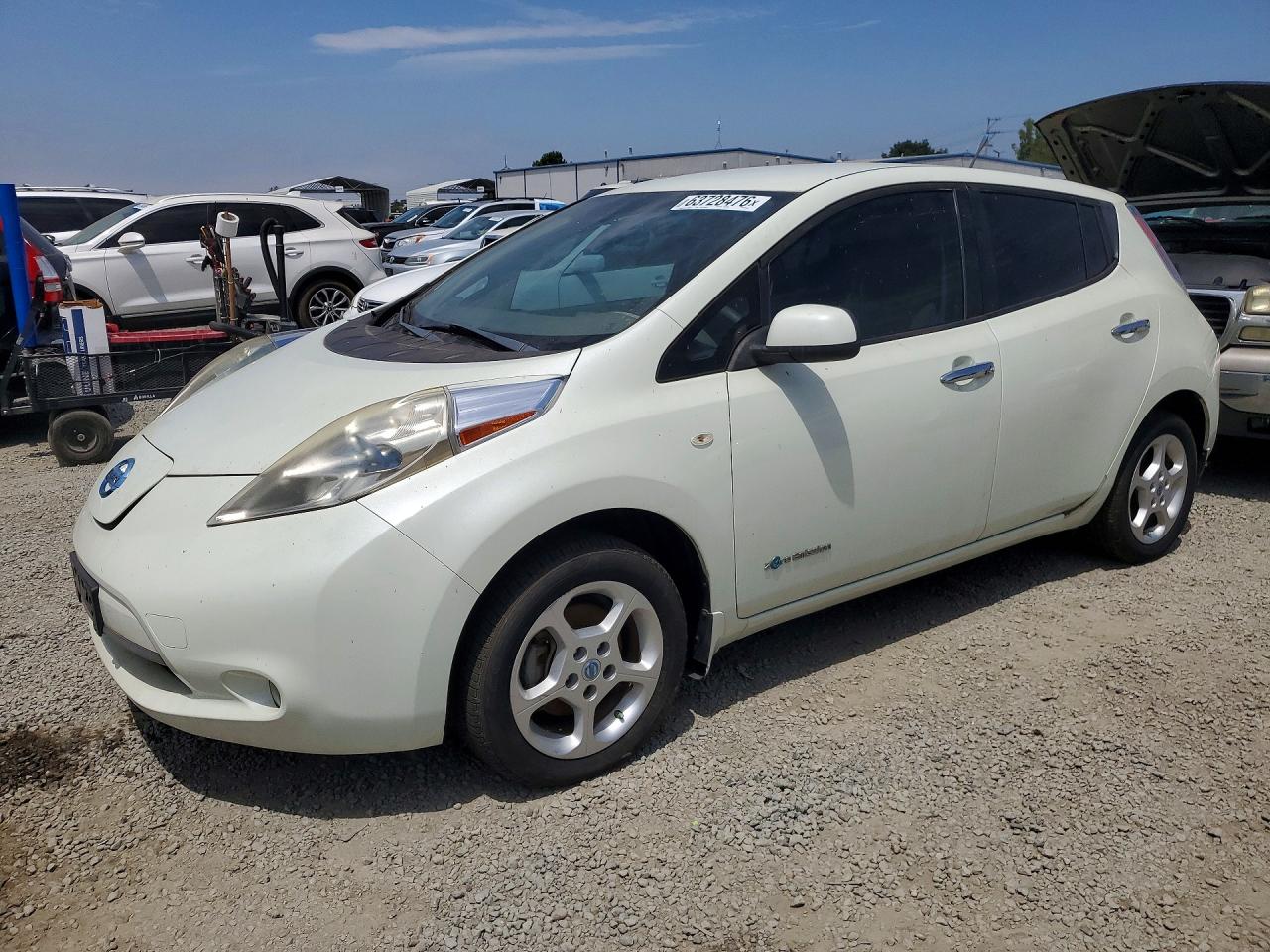 2011 Nissan LEAF SL, VIN JN1AZ0CP6BT001516 — Мелкие вмятины и царапины