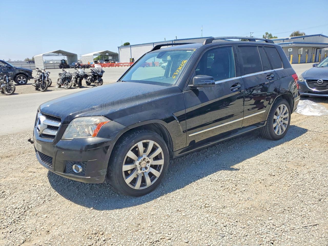 2011 Mercedes-Benz GLK 350, VIN WDCGG8HB7BF696252 — Minor dents and scratches