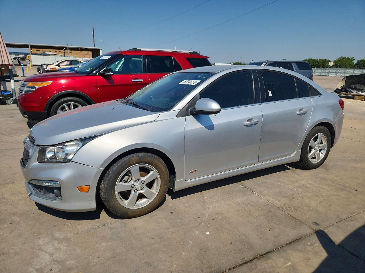 2016 Chevrolet Cruze LT, VIN 1G1PE5SB3G7139044 — Front end
