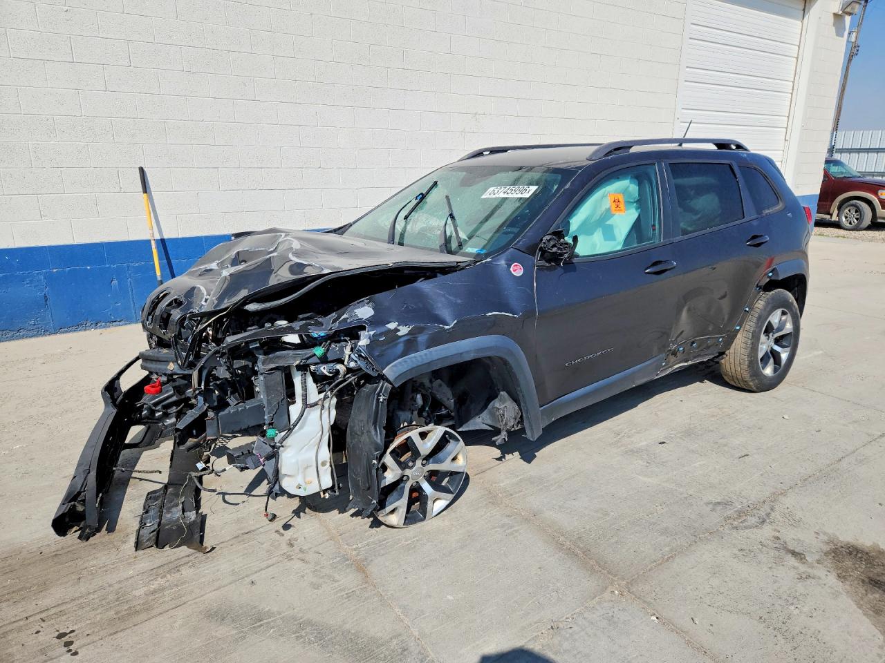 2015 Jeep Cherokee Trailhawk, VIN 1C4PJMBS0FW739926 — All over
